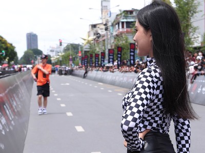 Ngắm 100 siêu xe độc bản hiếm có tại TP.HCM 