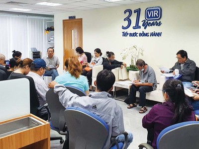 Khổ chủ trái phiếu liên quan Vạn Thịnh Phát, từng kêu cứu tới Báo Đầu tư, đã mong ngóng cơ quan chức năng xét xử giai đoạn II từ rất lâu. 