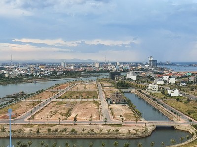 TP. Đồng Hới hiện có nhiều dự án khu đô thị mới được triển khai xây dựng Ảnh: Ngọc Tân