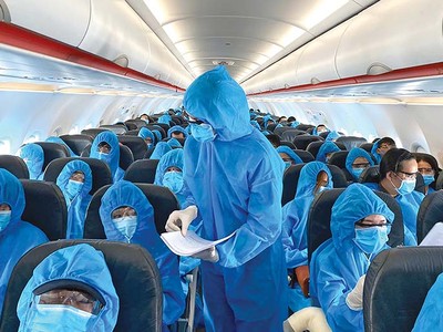 Nhiều đối tượng đã lợi dụng các “chuyến bay giải cứu” để trục lợi.