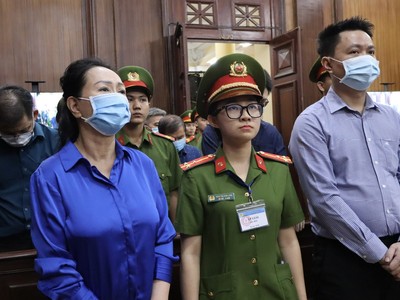 Ngày 4/10/2024, Viện Kiểm sát Nhân dân TP.HCM đề nghị Hội đồng xét xử tuyên phạt bị cáo Trương Mỹ Lan mức chung thân về tội Lừa đảo chiếm đoạt tài sản, 12 - 13 năm tù tội Rửa tiền, 8 - 9 năm tù tội Vận chuyển trái phép tiền tệ, tổng hình phạt là chung thân.