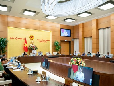 Ủy ban Thường vụ Quốc hội thống nhất cao với phương án Chính phủ trình.