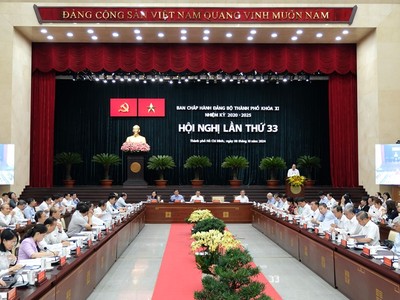 Mục tiêu tăng trưởng bình quân hàng năm 8% của TP.HCM khó đạt. Ảnh: Trọng Tín