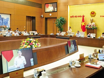 Ủy ban Thường vụ Quốc hội thảo luận về Dự án Luật Quản lý và đầu tư vốn nhà nước tại doanh nghiệp