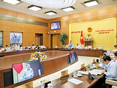 Ủy ban Thường vụ Quốc hội cho ý kiến về tình hình kinh tế - xã hội trong Phiên họp thứ 38.