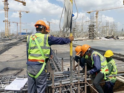 Thi công hạng mục nhà ga hành khách Cảng hàng không quốc tế Long Thành giai đoạn 1 do ACV làm chủ đầu tư.