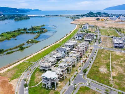 Đà Nẵng quy định hạn mức đất ở cho cá nhân tại nông thôn và đô thị với mức thấp nhất là 100m2 và cao nhất 300m2. Ảnh: Linh Đan 