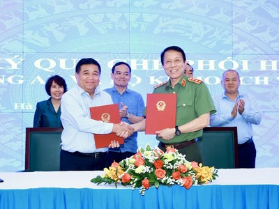 Bộ Công an và Bộ Kế hoạch và Đầu tư ký Quy chế phối hợp công tác