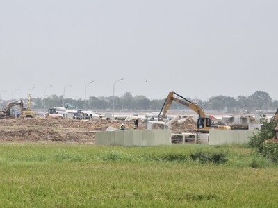 Phía doanh nghiệp và người dân đang rất mong đợi những thay đổi trong bảng giá đất mới. Ảnh: Thanh Vũ