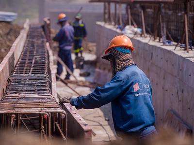 Việc đẩy mạnh phân cấp, phân quyền sẽ rút ngắn thời gian phân bổ vốn, giúp nâng cao hiệu quả sử dụng vốn. Ảnh: Đ.T 