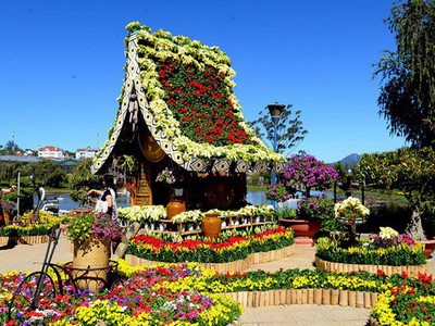 Festival Hoa Đà Lạt lần thứ X năm 2024: “Hoa Đà Lạt - Bản giao hưởng sắc màu” 