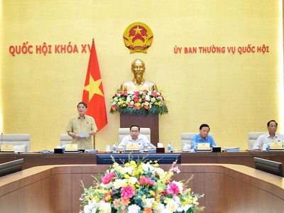 Ủy ban Thường vụ Quốc hội cho ý kiến về dự thảo Nghị quyết.