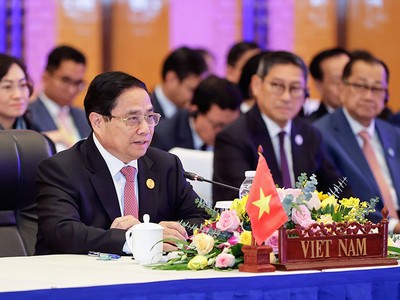 Thủ tướng Phạm Minh Chính phát biểu tại Hội nghị Cấp cao Chiến lược hợp tác kinh tế Ayeyawady - Chao Phraya - Mekong (ACMECS) lần thứ 10. Ảnh: Nhật Bắc