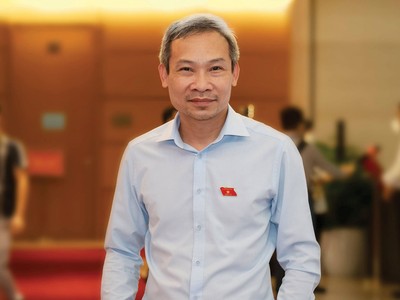 Ông Phan Đức Hiếu, Ủy viên thường trực Ủy ban Kinh tế của Quốc hội
