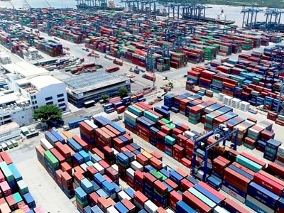 Cơ quan Hải quan đang tìm chủ nhân của 59 container máy móc, thiết bị tồn tại cảng ICD Phước Long.