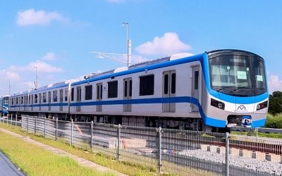 Đoàn tàu metro Bến Thành - Suối Tiên chạy thử nghiệm 