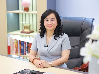 Bà Ngô Thu Hà, Tổng giám đốc SHB