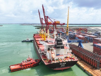 Tàu quốc tế cập cảng Chu Lai, mở tuyến hàng hải trực tiếp đến Mỹ