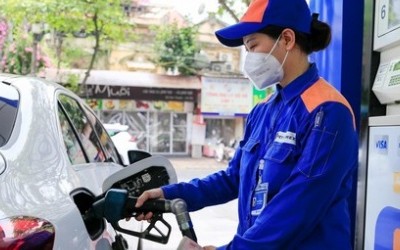 Theo Bộ Công thương, xăng dầu là mặt hàng nhạy cảm, ảnh hưởng tới an ninh kinh tế, năng lượng. Nhà nước vẫn cần công cụ kiểm soát.