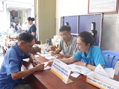 Đề xuất người nghỉ hưu trước năm 1995 có mức hưởng thấp được hỗ trợ tăng thêm lương hưu. Ảnh: Internet