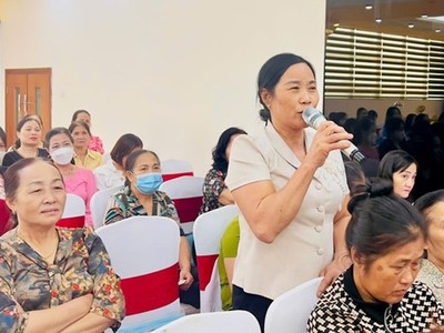 Một buổi tuyên truyền chính sách bảo hiểm xã hội