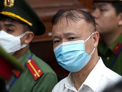 Viện Kiểm sát Nhân dân TP.HCM đề nghị mức án 3-4 năm tù đối với bị cáo Đỗ Thắng Hải, cựu Thứ trưởng Bộ Công thương, về tội nhận hối lộ.