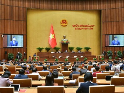 Kỳ họp thứ tám Quốc hội Khóa XV đang ở tuần làm việc cuối cùng, dự kiến họp phiên bế mạc vào chiều 30/11. 