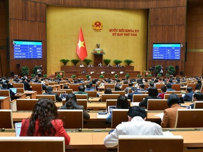 Quốc hội thông qua Luật sửa đổi, bổ sung một số điều của Luật Sĩ quan Quân đội nhân dân Việt Nam.