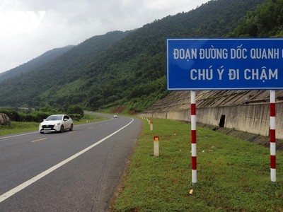 Một đoạn cao tốc La Sơn - Hòa Liên hiện hữu.