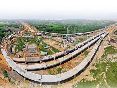 Thi công tuyến đường kết nối Cảng hàng không quốc tế Long Thành