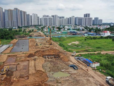 Dự án thành phần 2 - Bồi thường, hỗ trợ, tái định cư đường Vành đai 3 đoạn qua TP.HCM chậm tiến độ. Công tác giải phóng mặt bằng của các địa phương chưa hoàn thành. Ảnh: Lê Toàn