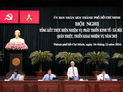 Dự kiến sau sắp xếp, TP.HCM sẽ tinh gọn và giảm 15% đầu mối tổ chức bên trong và tinh giản biên chế theo lộ trình do Trung ương quy định. Ảnh: Trọng Tín.