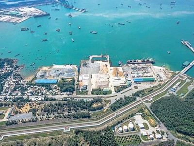 Khu kinh tế Dung Quất đang được xây dựng thành khu kinh tế chuyên biệt, xanh, thông minh và phát triển bền vững