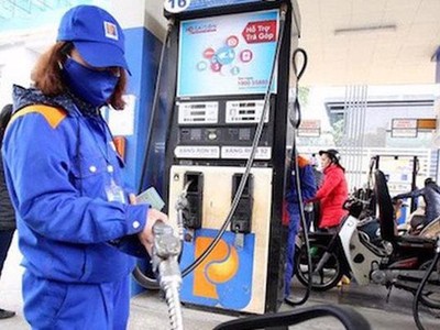 Sau khi tăng 200 đồng, giá xăng RON95 có giá mới 20.750 đồng/lít từ 15 giờ chiều 2/1/2025. 