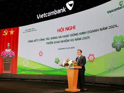 Ông Nguyễn Thanh Tùng - Ủy viên BCH Đảng bộ Khối DNTW, Bí thư Đảng ủy, Chủ tịch HĐQT Vietcombank phát biểu khai mạc Hội nghị