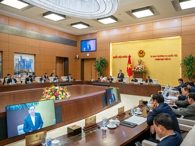 Ủy ban Thường vụ Quốc hội cho ý kiến chuẩn bị Kỳ họp bất thường lần thứ chín của Quốc hội 