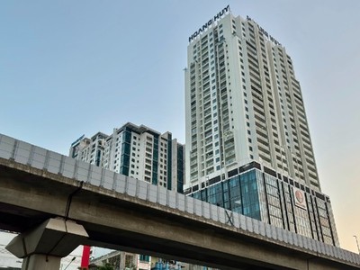 Dự án Golden Land Building có vị trí đắc địa khi nằm ngay trên mặt đường Nguyễn Trãi và chỉ cách ga Vành đai 3 khoảng 5 phút đi bộ. Ảnh: Thanh Vũ