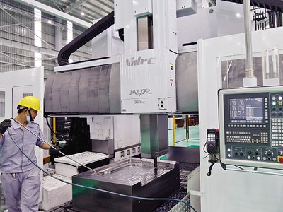 Để đạt mục tiêu tăng trưởng GDP trên 8%, khu vực công nghiệp - xây dựng phải tăng trưởng từ 9,5% trở lên. Ảnh: Đức Thanh 