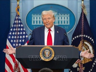 Tổng thống Mỹ Donald Trump phát biểu tại cuộc họp báo ở Nhà Trắng, Washington, D.C., Mỹ. Ảnh: THX/TTXVN