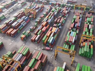 Rốt ráo tìm hướng ra