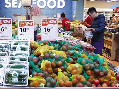 Sức mua tăng chậm ảnh hưởng không nhỏ tới động lực cho sản xuất - kinh doanh của doanh nghiệp. Ảnh: Đức Thanh 