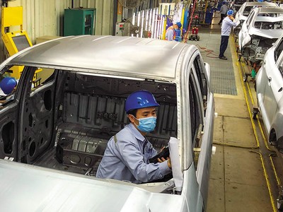 Các nhà đầu tư nước ngoài tiếp tục coi Việt Nam là một điểm đến an toàn và hấp dẫn. Trong ảnh: Nhà máy của Ford Việt Nam 