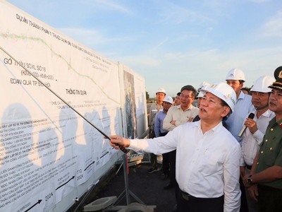 Phó thủ tướng Hồ Đức Phớc kiểm tra tiến độ thi công Dự án cao tốc Biên Hòa – Vũng Tàu đoạn qua TP. Biên Hòa, tỉnh Đồng Nai