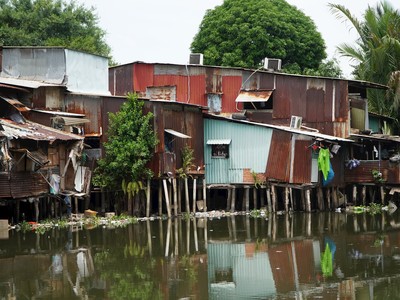 Thời gian tới TP.HCM còn cần phải di dời 39.600 căn nhà để triển khai 398 dự án chỉnh trang đô thị trên các tuyến kênh rạch, sông