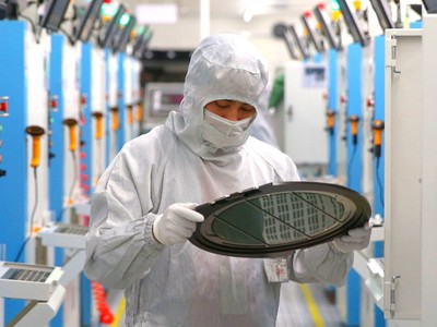 Sửa Luật Hóa chất: Giảm 9 nhóm thủ tục hành chính, doanh nghiệp thấy có thể giảm thêm 