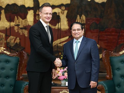  Thủ tướng Chính phủ Phạm Minh Chính tiếp Bộ trưởng Bộ Ngoại giao và Kinh tế đối ngoại Hungary Szijjártó Péter 