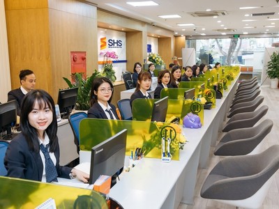 Chứng khoán SHS chốt quyền chi trả 20% cổ tức tiền mặt và cổ phiếu, khẳng định cam kết với cổ đông