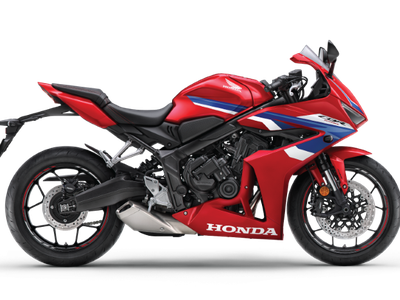 Gần 70 xe mô tô phân khối lớn Honda CB650R và CBR650R được Honda Việt Nam triệu hồi để kiểm tra, thay thế bộ cần chuyển số. 