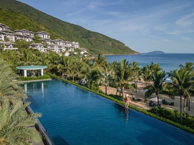 InterContinental Danang Sun Peninsula Resort – khu nghỉ dưỡng sang trọng hàng đầu thế giới tại Đà Nẵng, được ví như “thiên đường trong mơ”