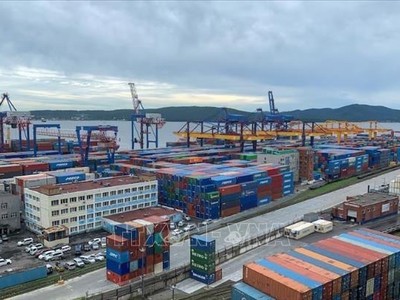 Toàn cảnh cảng hàng hóa ở Vladivostok, Nga. Ảnh: REUTERS/TTXVN